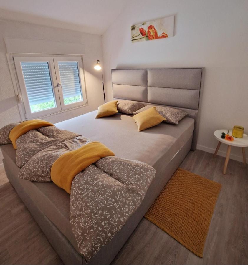 App & Beauty Loza Apartment Zambratija  Luaran gambar